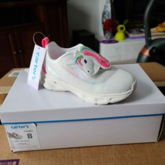 Carter's toddler girl Unicorn light up sneakers - Picture 3 of 3
